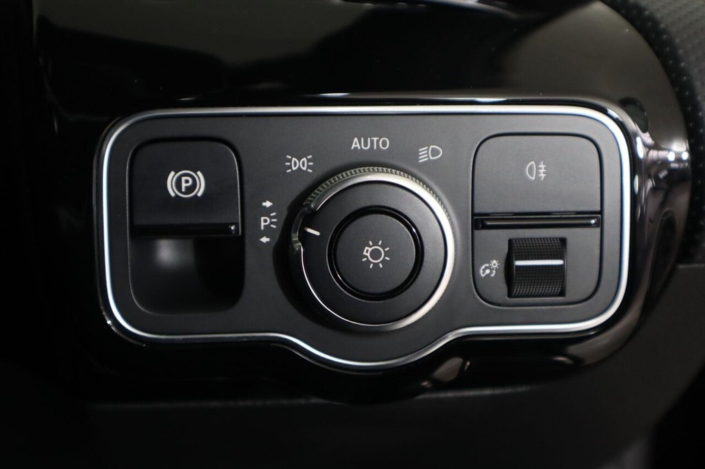 Used Mercedes-Benz A-Class 2019 for sale - 76386408: Photo 24