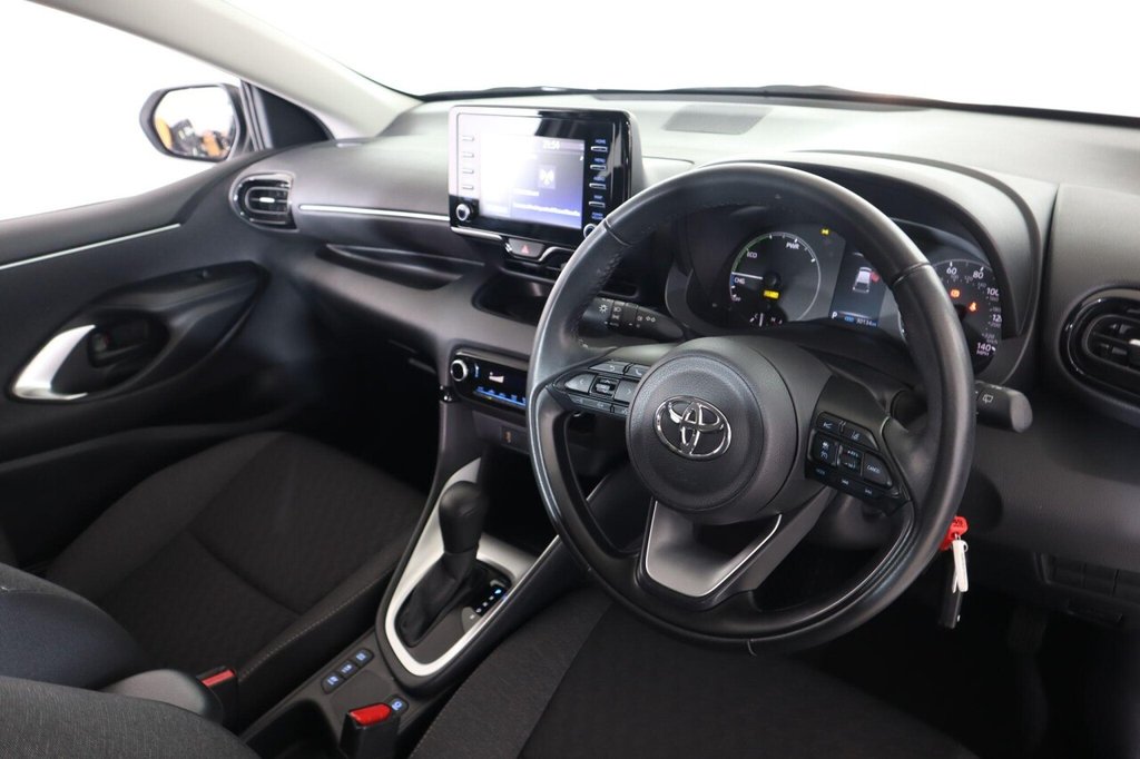 Used Toyota Yaris 2023 for sale - 76914792: Photo 11