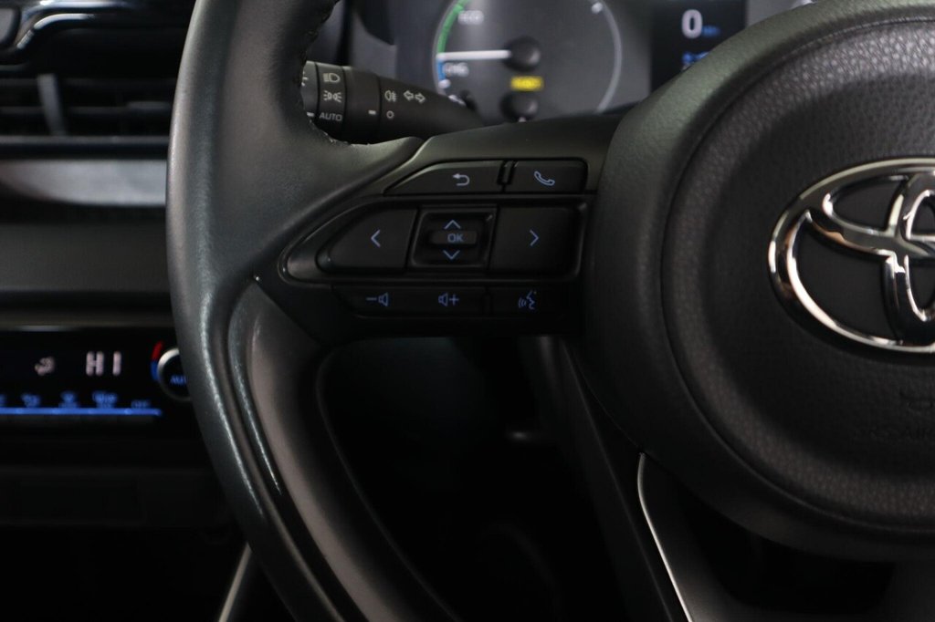 Used Toyota Yaris 2023 for sale - 76914792: Photo 19