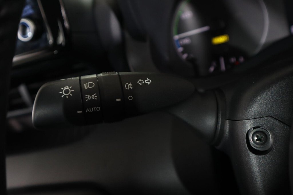 Used Toyota Yaris 2023 for sale - 76914792: Photo 21