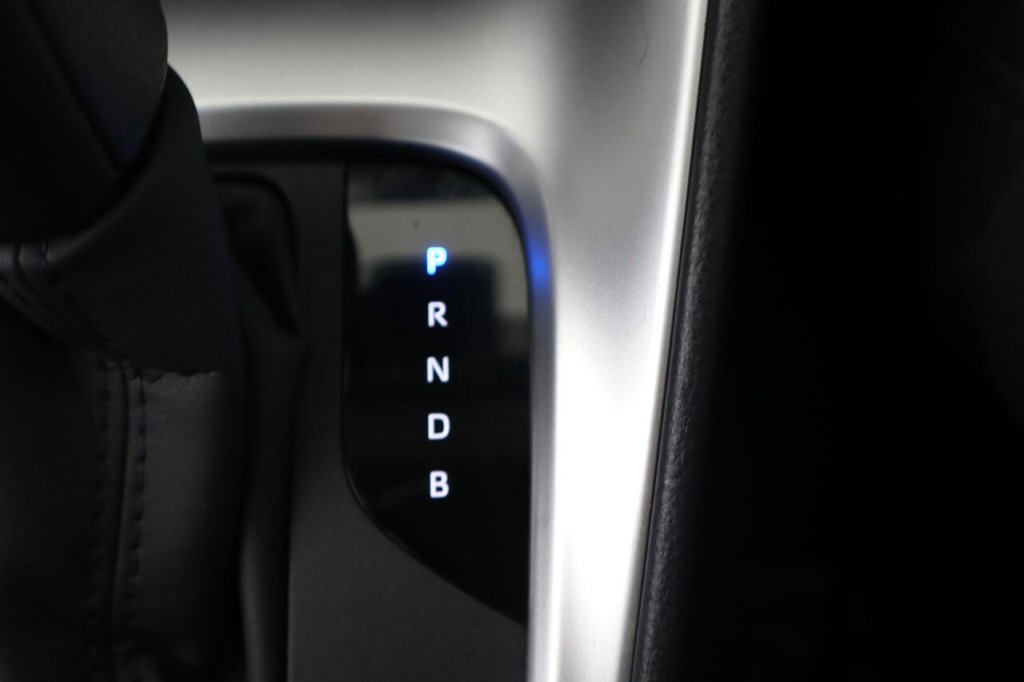 Used Toyota Yaris 2023 for sale - 76914792: Photo 23