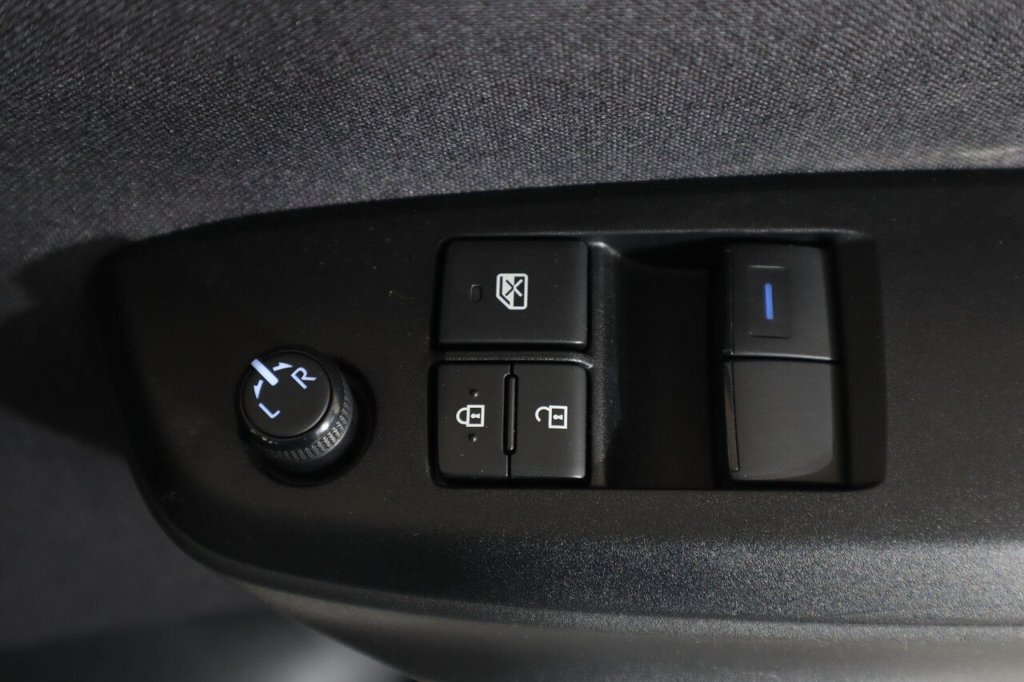 Used Toyota Yaris 2023 for sale - 76914792: Photo 26