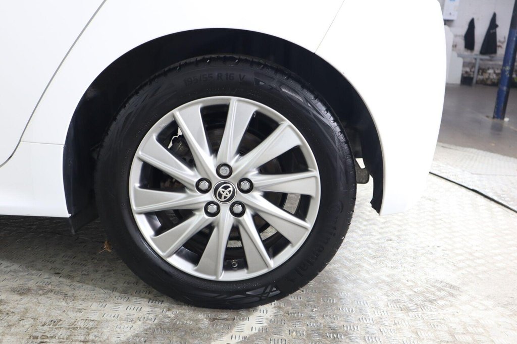 Used Toyota Yaris 2023 for sale - 76914792: Photo 30