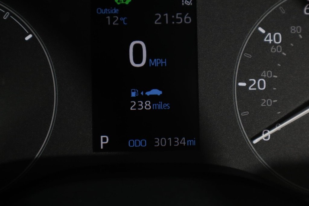 Used Toyota Yaris 2023 for sale - 76914792: Photo 39