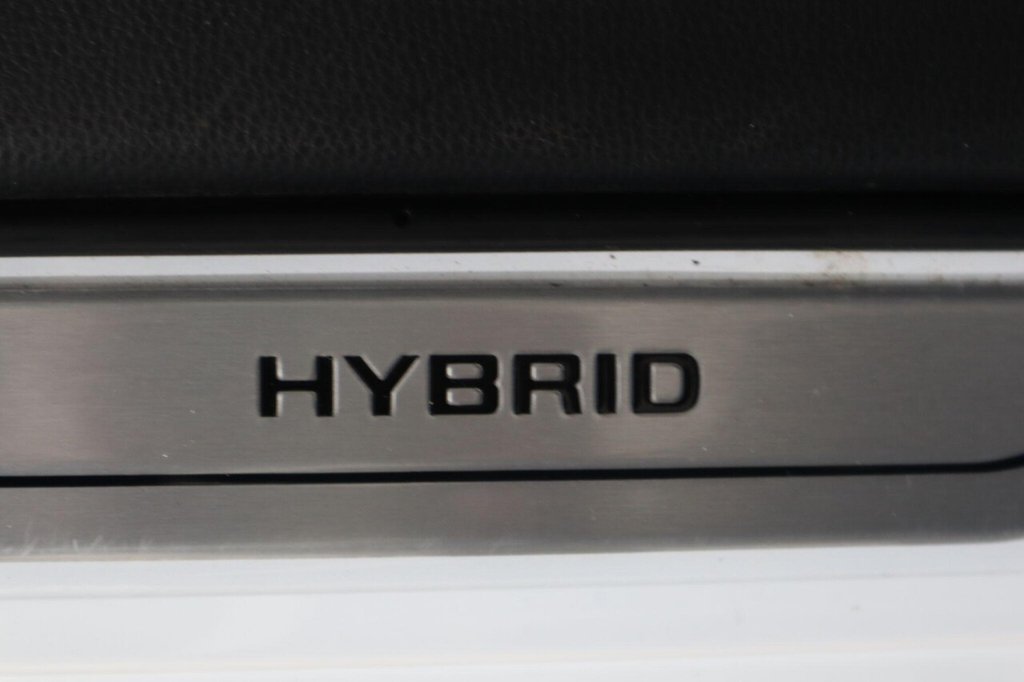 Used Toyota Yaris 2023 for sale - 76914792: Photo 44