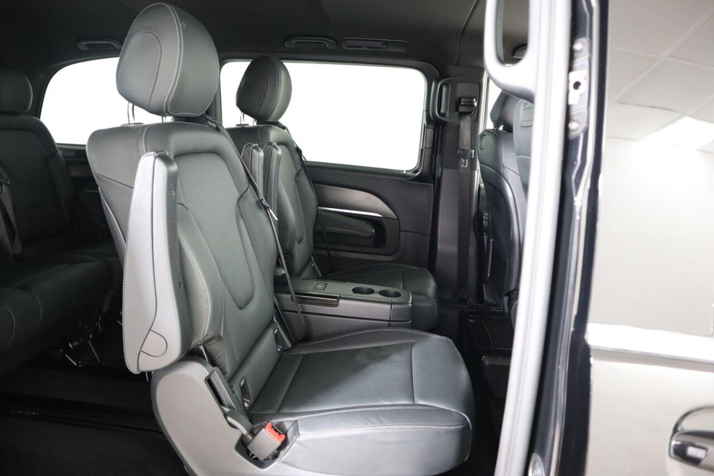 Used Mercedes-Benz V-Class 2019 for sale - 77341789: Photo 11