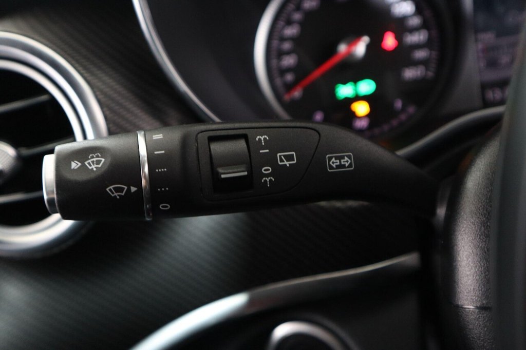 Used Mercedes-Benz V-Class 2019 for sale - 77341789: Photo 19