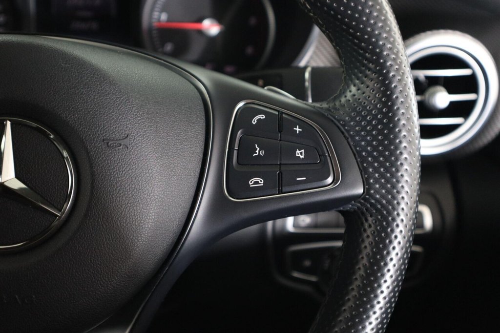 Used Mercedes-Benz V-Class 2019 for sale - 77341789: Photo 21