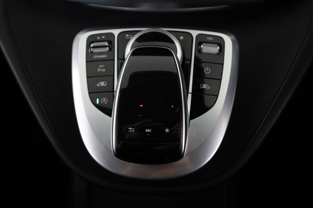 Used Mercedes-Benz V-Class 2019 for sale - 77341789: Photo 23