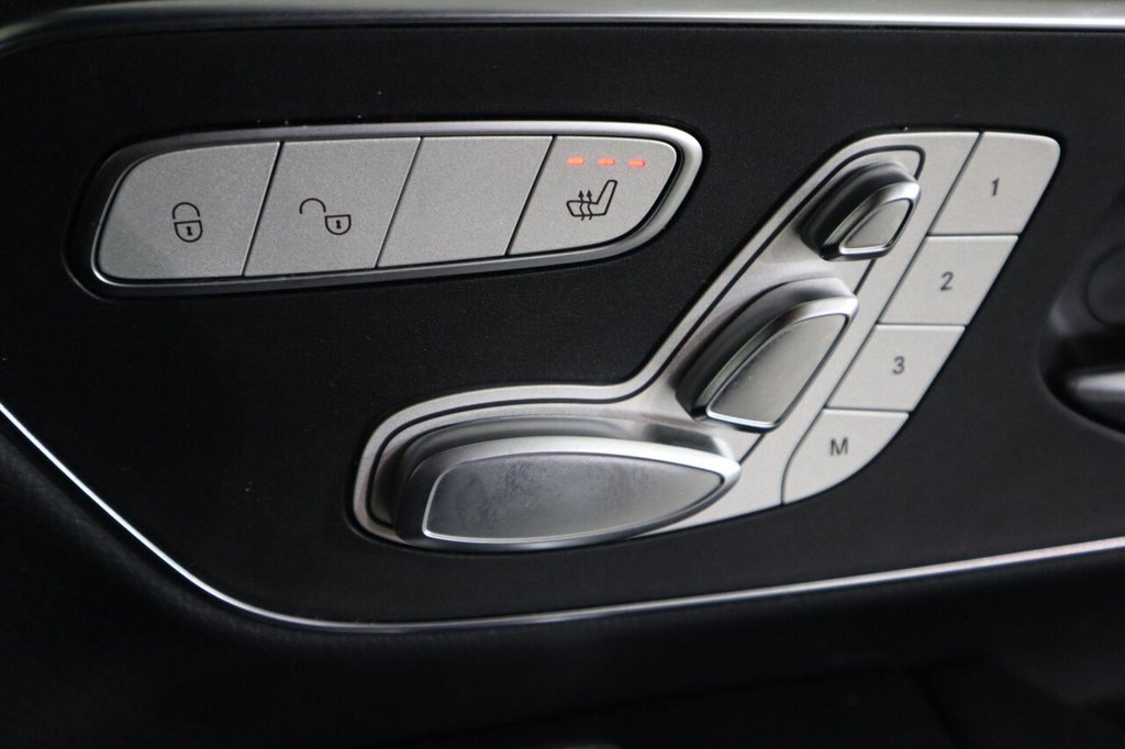 Used Mercedes-Benz V-Class 2019 for sale - 77341789: Photo 25