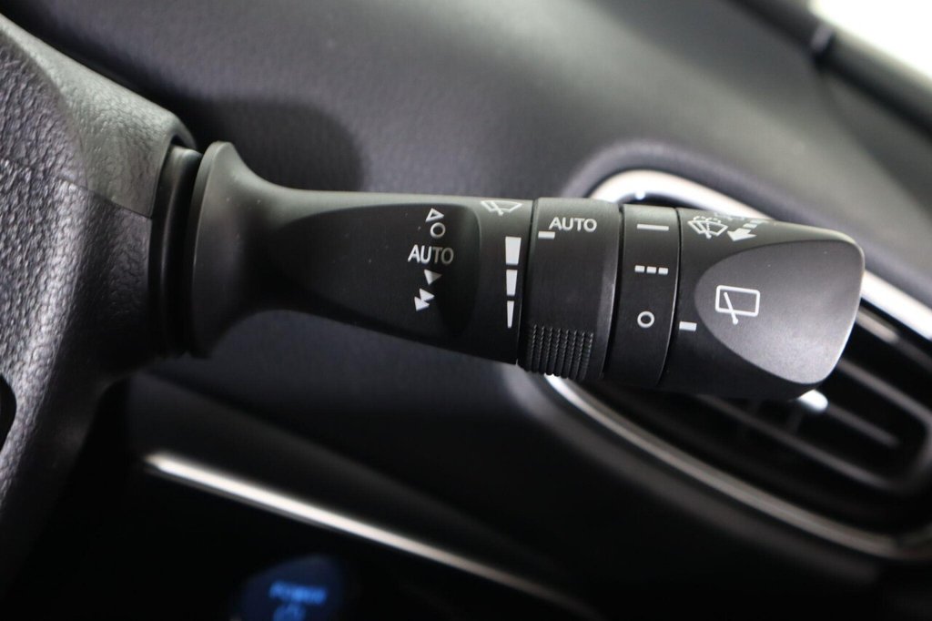 Used Toyota Prius 2021 for sale - 76439180: Photo 17