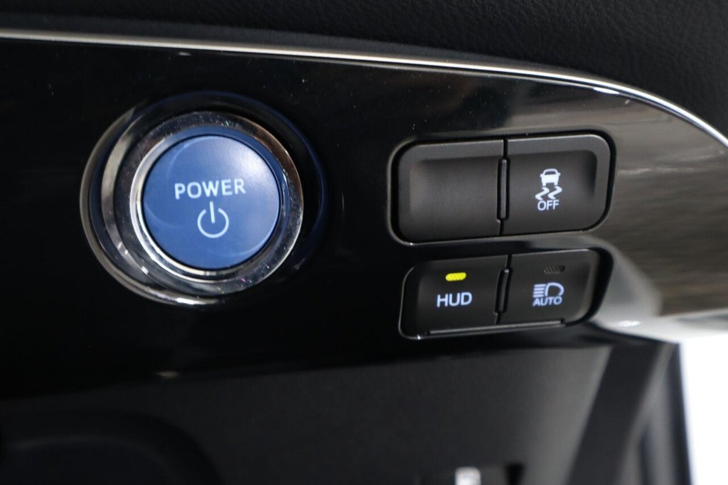 Used Toyota Prius 2021 for sale - 76439180: Photo 23