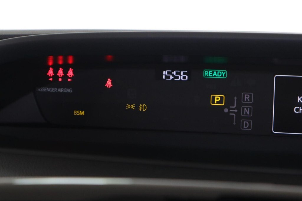 Used Toyota Prius 2021 for sale - 76439180: Photo 32