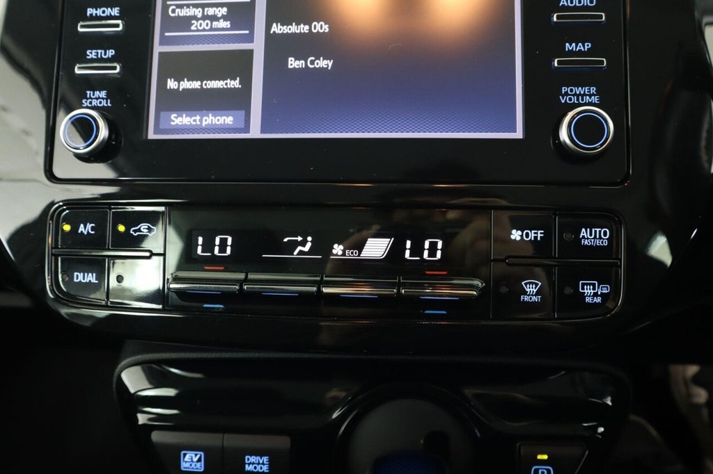 Used Toyota Prius 2021 for sale - 76439180: Photo 33