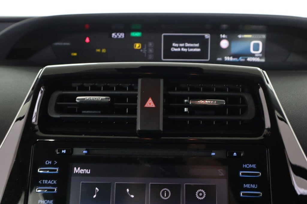 Used Toyota Prius 2021 for sale - 76439180: Photo 41