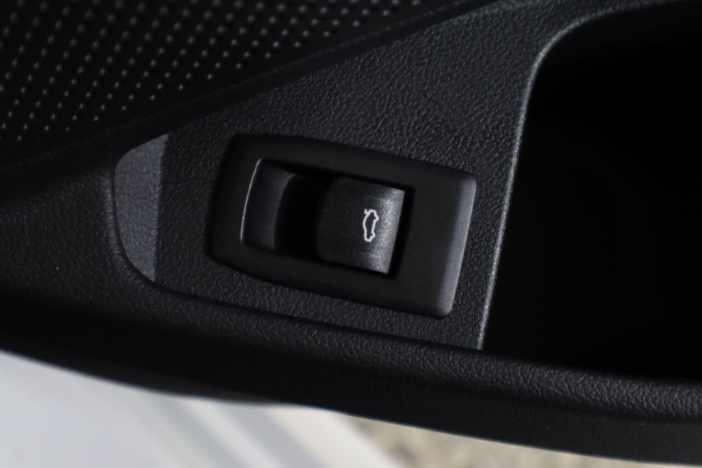 Used BMW 3 Series 2021 for sale - 77693012: Photo 26