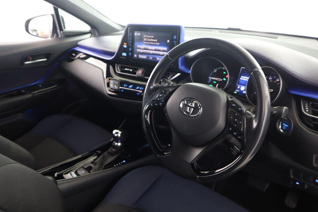 Used Toyota C-HR 2018 for sale - 77157794: Photo 11