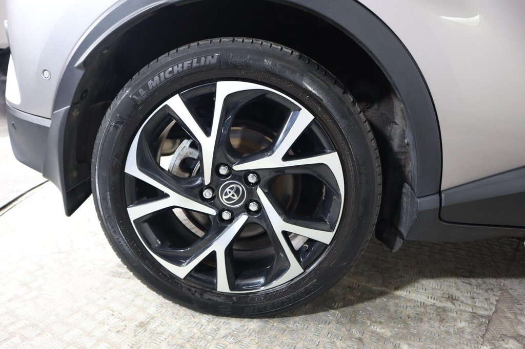 Used Toyota C-HR 2018 for sale - 77157794: Photo 30