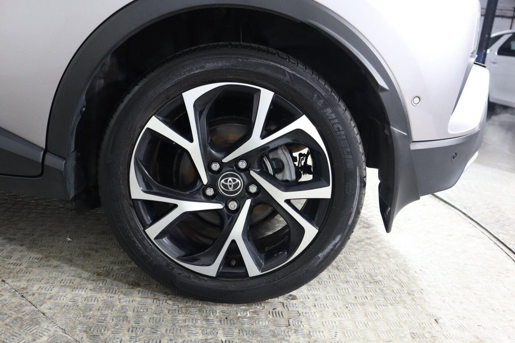 Used Toyota C-HR 2018 for sale - 77157794: Photo 31