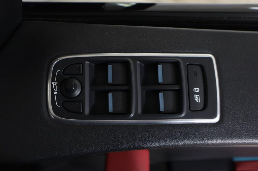 Used Jaguar F-Pace 2018 for sale - 77499324: Photo 28