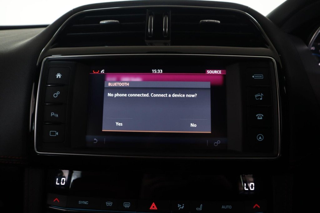 Used Jaguar F-Pace 2018 for sale - 77499324: Photo 40