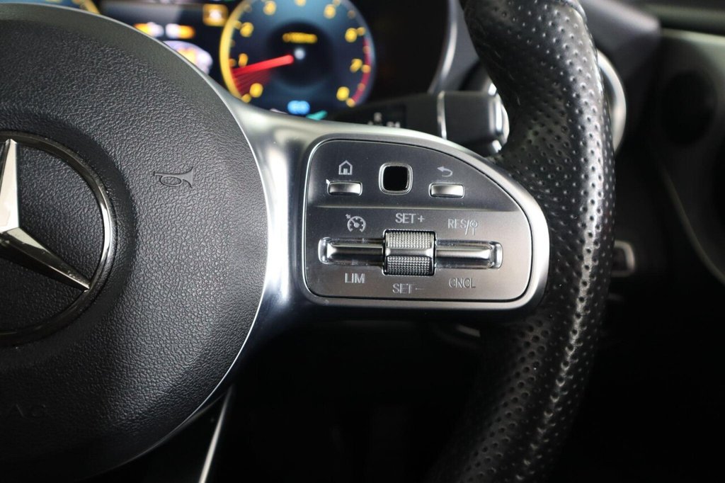 Used Mercedes-Benz C Class 2020 for sale - 76367669: Photo 17