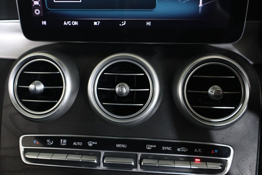 Used Mercedes-Benz C Class 2020 for sale - 76367669: Photo 24