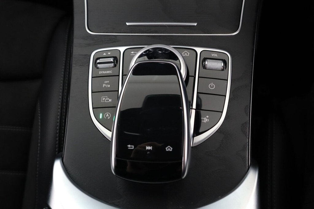 Used Mercedes-Benz C Class 2020 for sale - 76367669: Photo 25