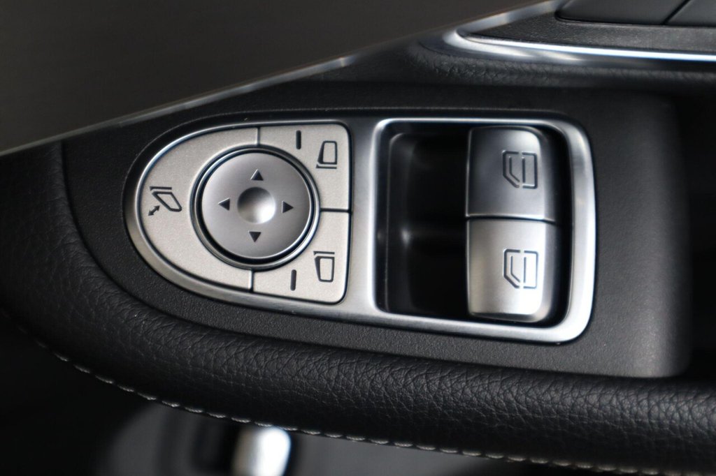 Used Mercedes-Benz C Class 2020 for sale - 76367669: Photo 31