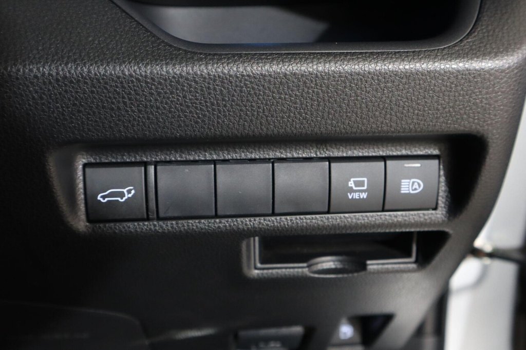 Used Toyota RAV4 2020 for sale - 76173214: Photo 26