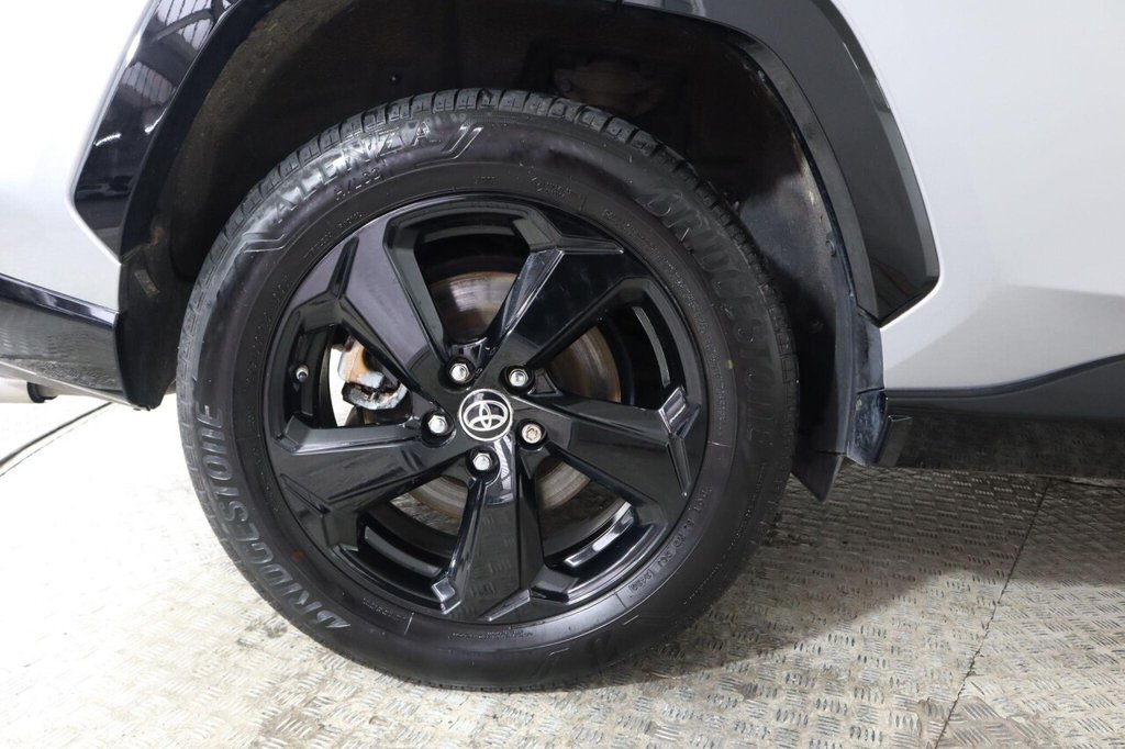 Used Toyota RAV4 2020 for sale - 76173214: Photo 32
