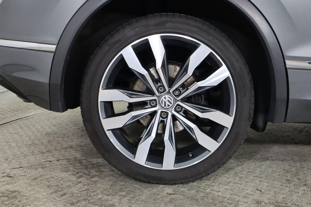 Used Volkswagen Tiguan 2018 for sale - 76986402: Photo 12