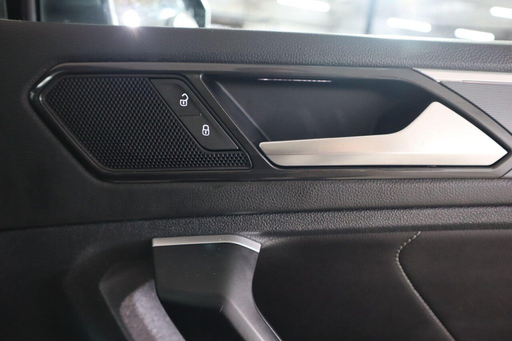 Used Volkswagen Tiguan 2018 for sale - 76986402: Photo 20