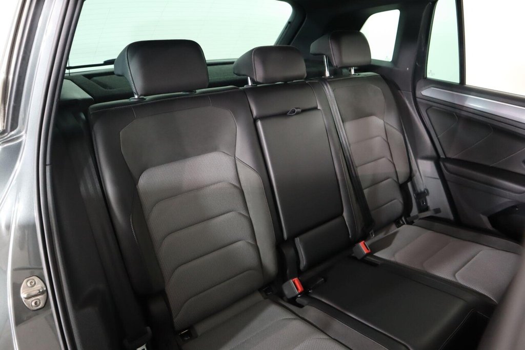 Used Volkswagen Tiguan 2018 for sale - 76986402: Photo 29