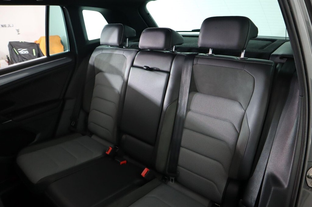 Used Volkswagen Tiguan 2018 for sale - 76986402: Photo 32