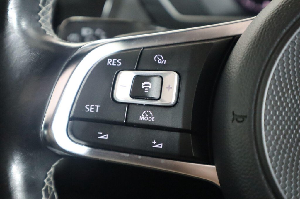 Used Volkswagen Tiguan 2018 for sale - 76986402: Photo 45