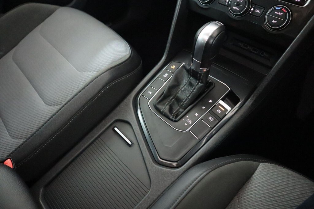 Used Volkswagen Tiguan 2018 for sale - 76986402: Photo 47