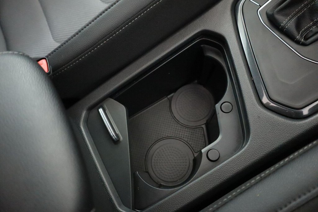 Used Volkswagen Tiguan 2018 for sale - 76986402: Photo 48