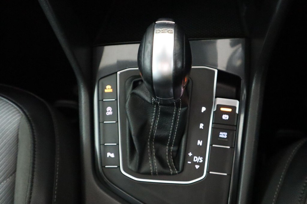 Used Volkswagen Tiguan 2018 for sale - 76986402: Photo 49