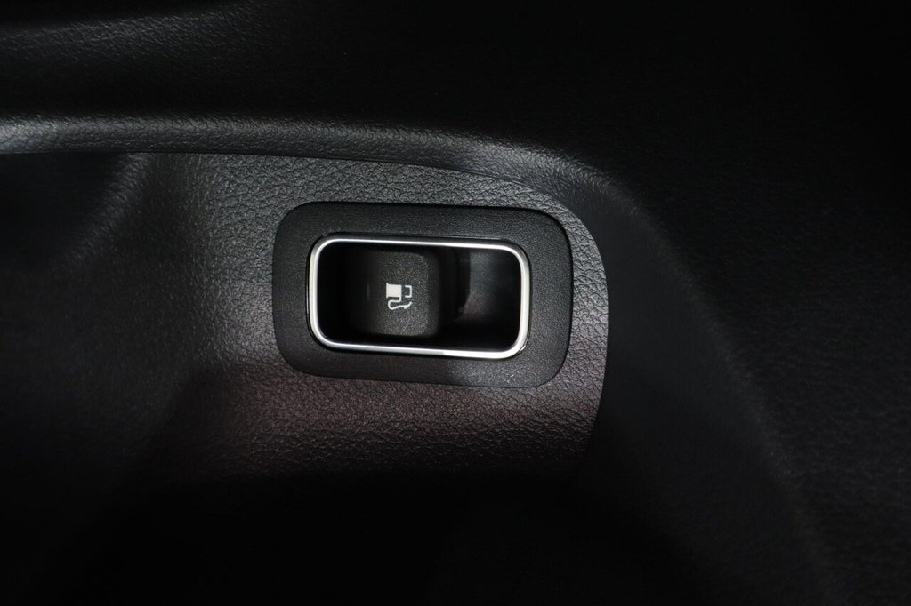 Used Mercedes-Benz CLA 2021 for sale - 76439179: Photo 24