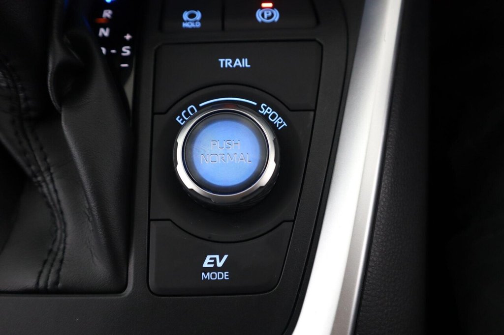 Used Toyota RAV4 2019 for sale - 76147767: Photo 25