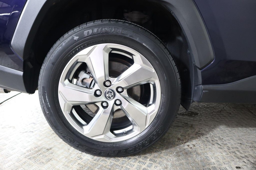 Used Toyota RAV4 2019 for sale - 76147767: Photo 28