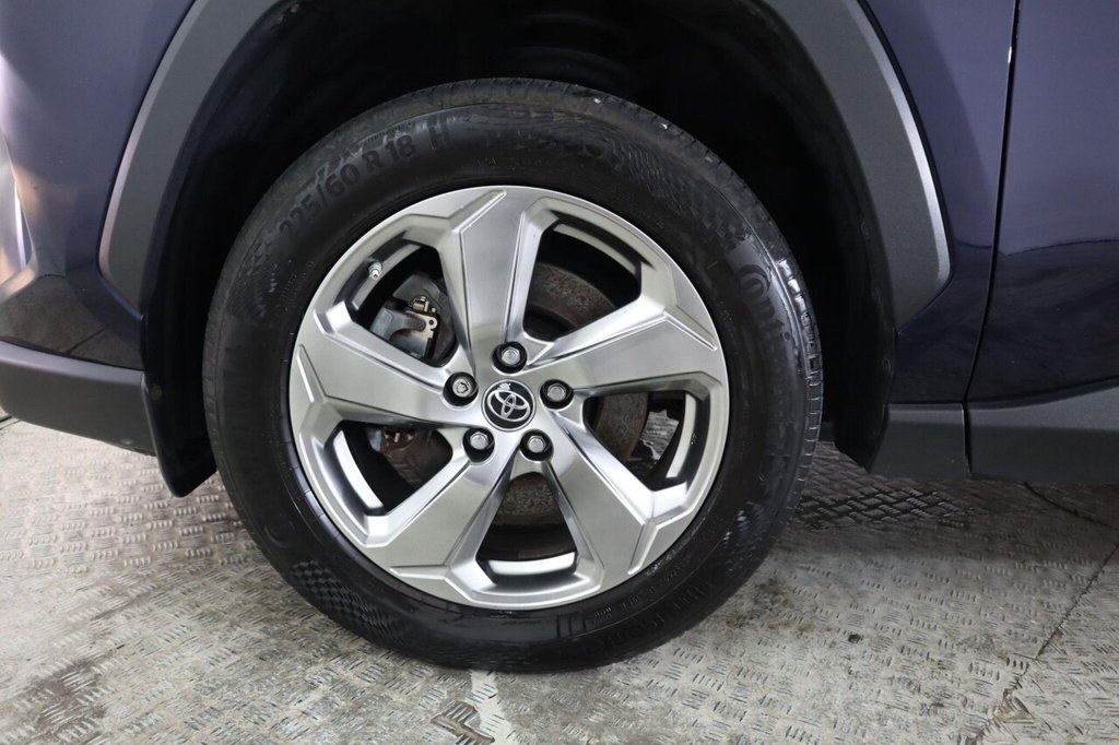 Used Toyota RAV4 2019 for sale - 76147767: Photo 30