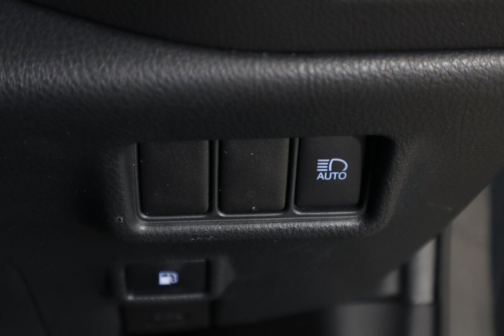 Used Toyota C-HR 2022 for sale - 77140037: Photo 24