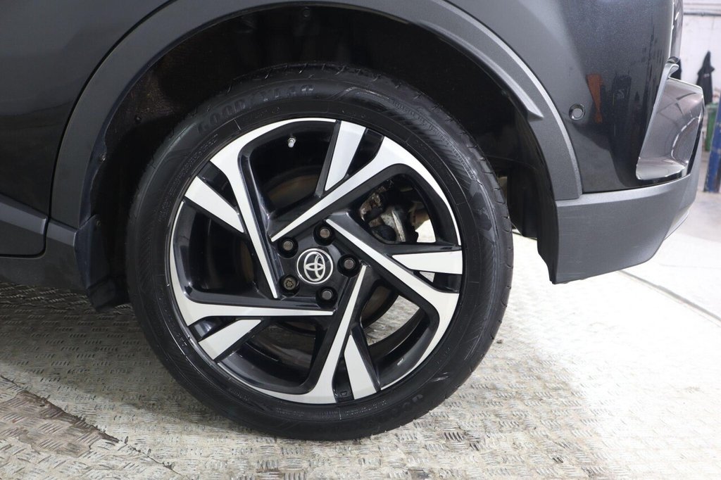 Used Toyota C-HR 2022 for sale - 77140037: Photo 30