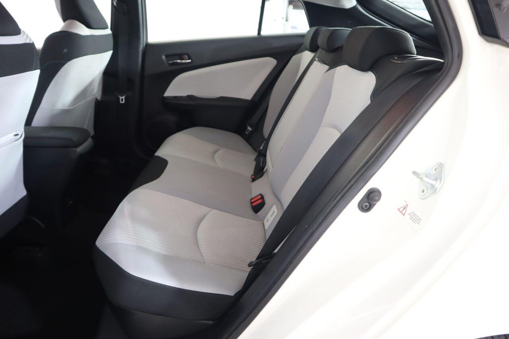 Used Toyota Prius 2019 for sale - 77172122: Photo 14
