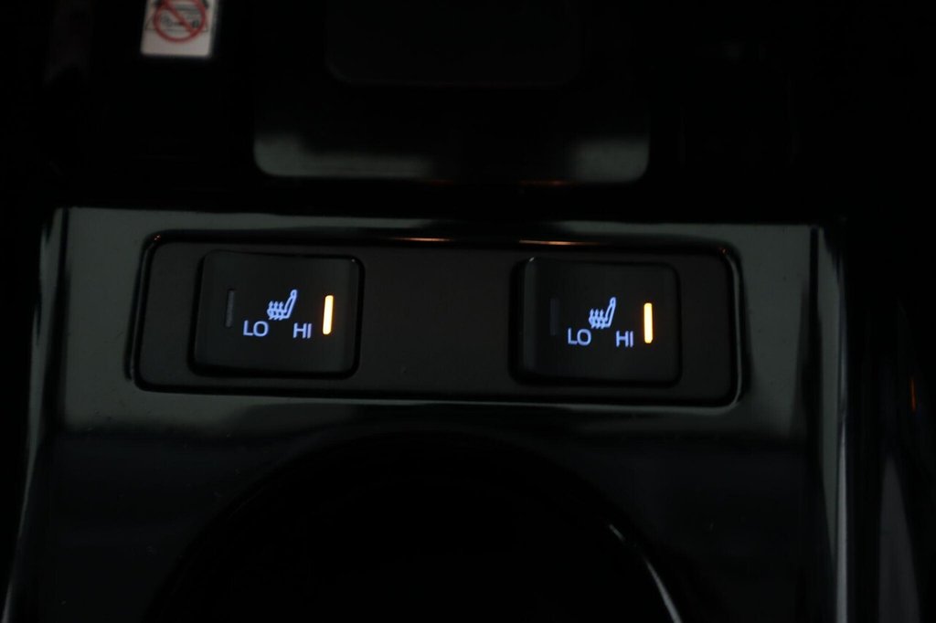 Used Toyota Prius 2019 for sale - 77172122: Photo 24