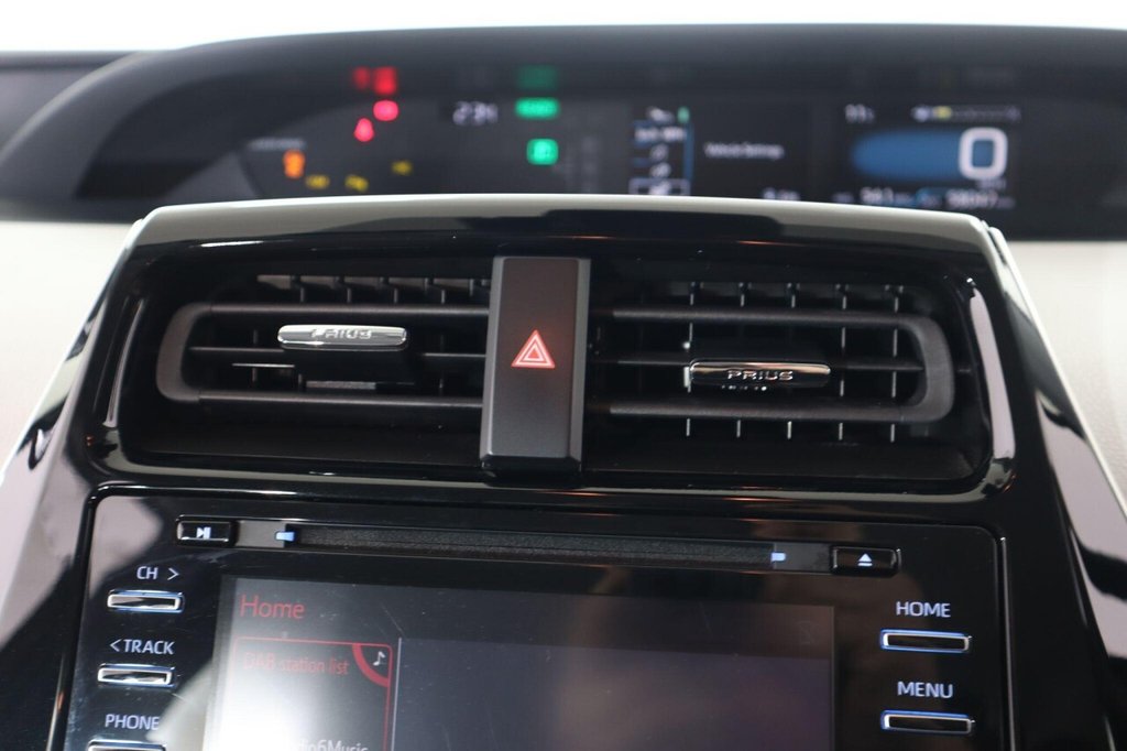 Used Toyota Prius 2019 for sale - 77172122: Photo 35