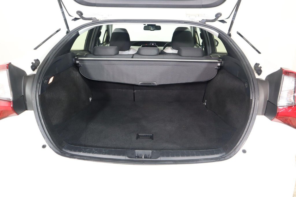 Used Toyota Prius 2019 for sale - 77172122: Photo 45