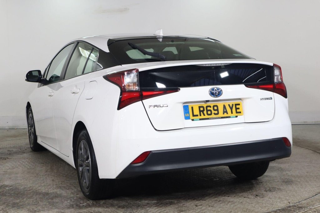 Used Toyota Prius 2019 for sale - 77172122: Photo 5